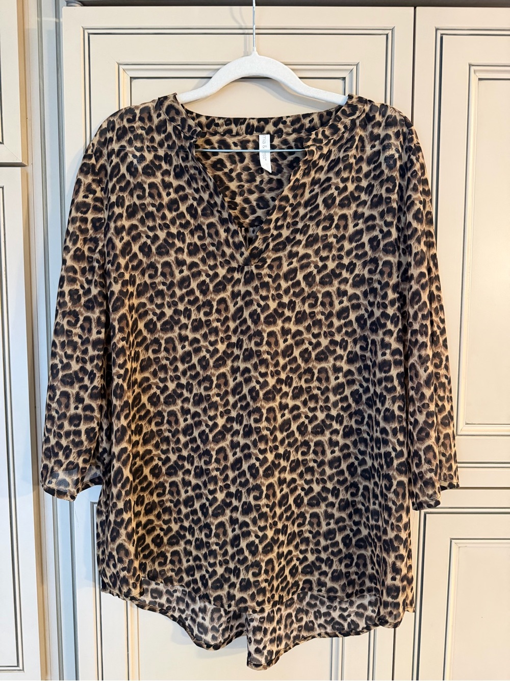 New w/out Tags MIA & TESS Leopard Print V-Neck Tunic Top Blouse 3/4 Sleeve XL